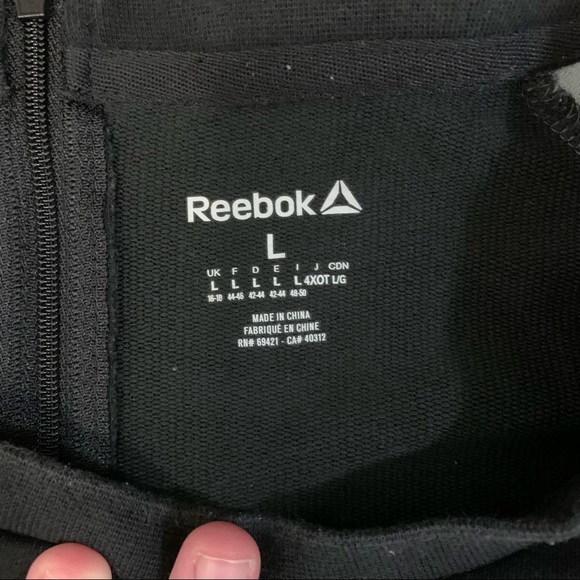 REEBOK SWEATER - Picture 3 of 3